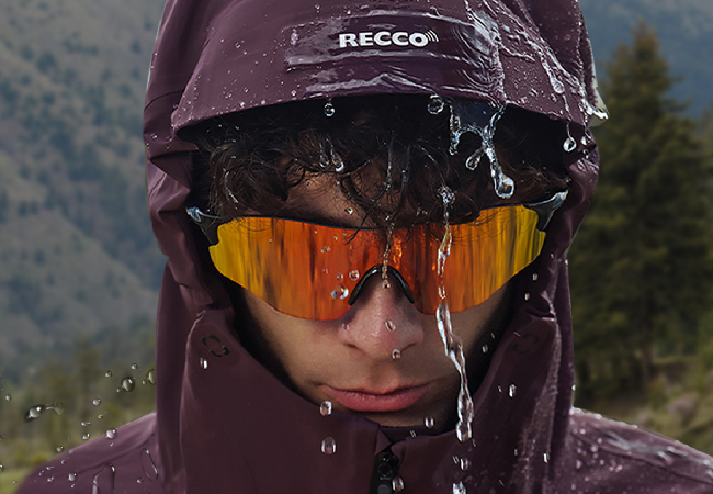 買沖鋒衣必看：長(zhǎng)得像不代表是真的，這4步避開90%的坑
